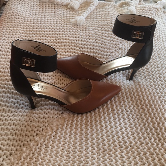 Nicole Miller Shoes - NWOT Nicole Miller Heels